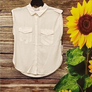 Dex Sleeveless white 100% tencel 👚 size Medium